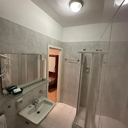 Hotel Svizzera Arma di Taggia Exterior photo